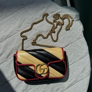 Gucci GG‎ Marmont Flap Crossbody Bag